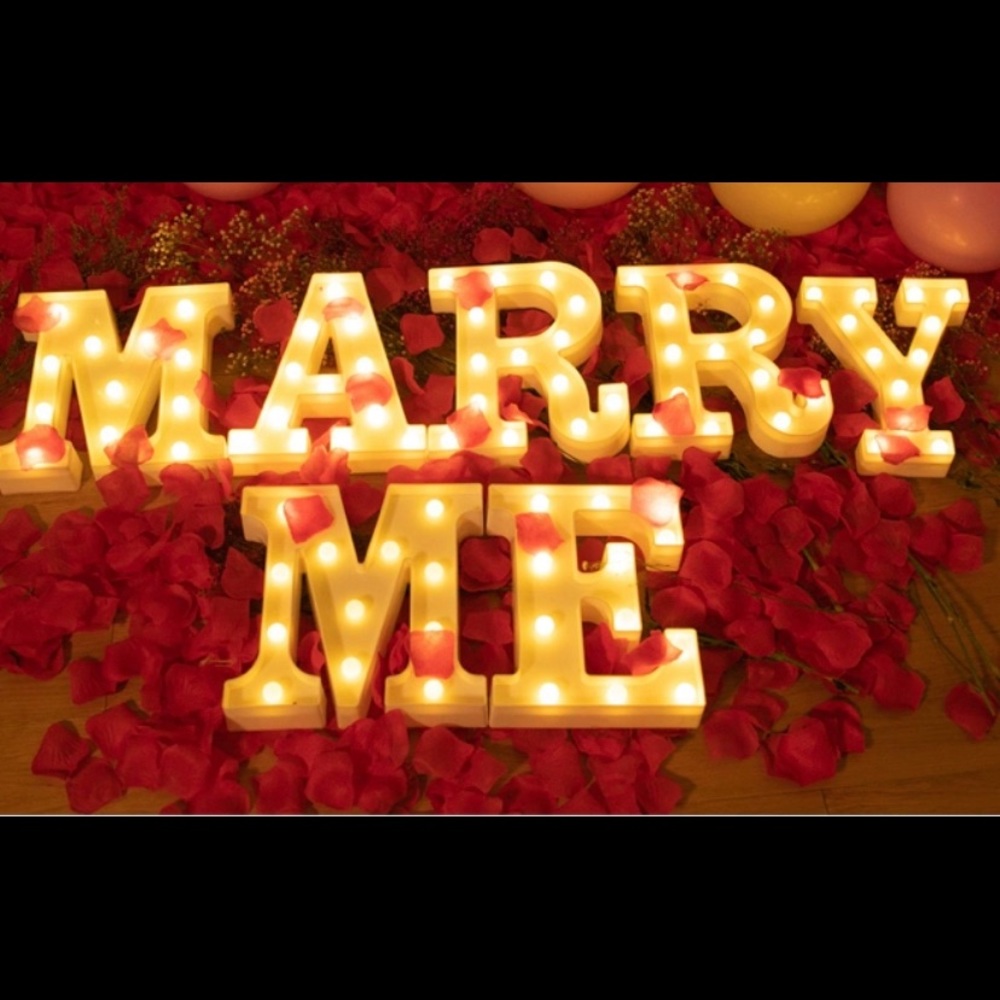 Brightown Plastic LED Marquee Letter Light Up Letters Sign Wedding 8.5” (New)